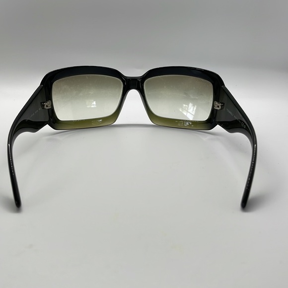 Chanel green sunglasses w/ gradient tint - Picture 6 of 12